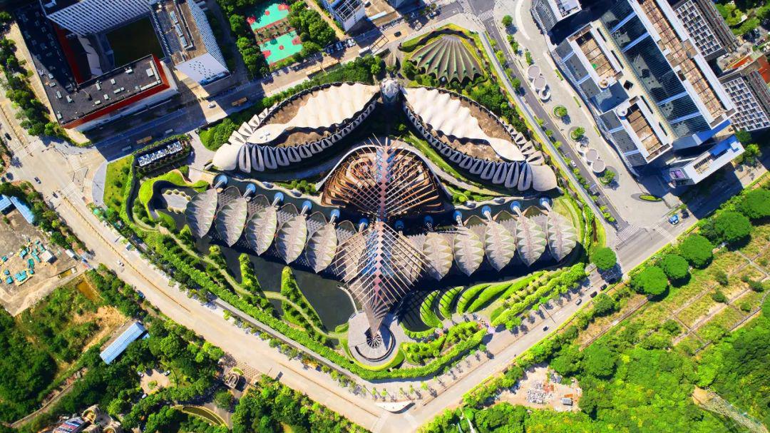 自然主义的设计狂想——深圳玛丝菲尔工业厂区总部景观项目