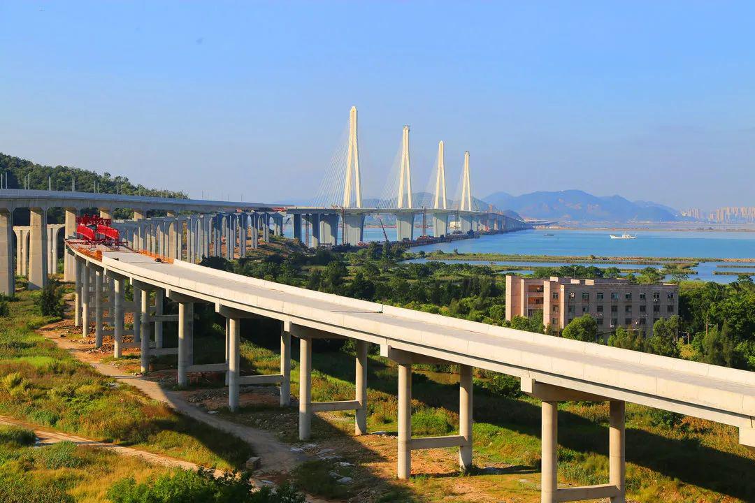 世界最宽公铁两用多塔斜拉桥——珠海金海大桥有突破进展