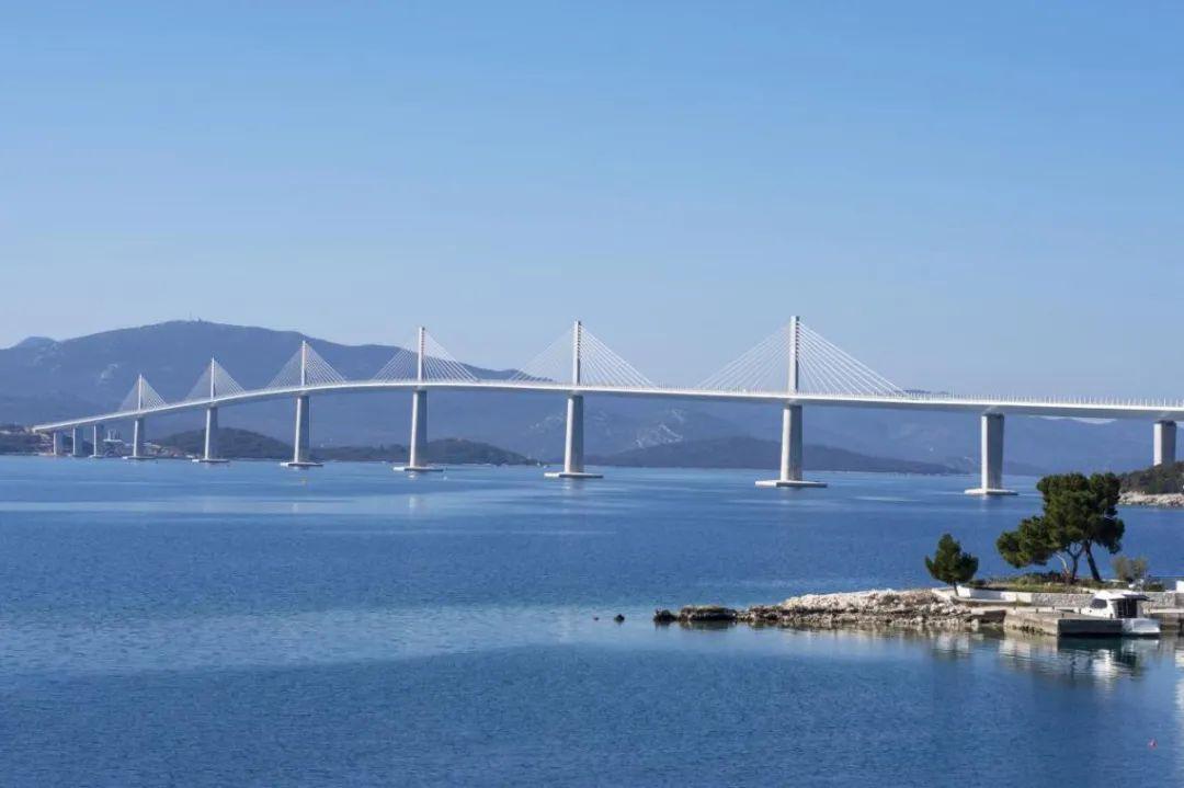 克罗地亚佩列沙茨大桥项目主体工程顺利竣工