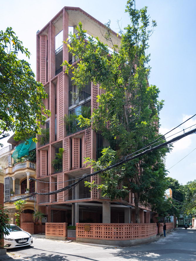 多层办公建筑设计：越南 Premier Office 砖砌办公楼