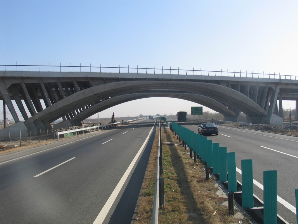 法国设计中国施工：法兰西浪漫气质拱桥