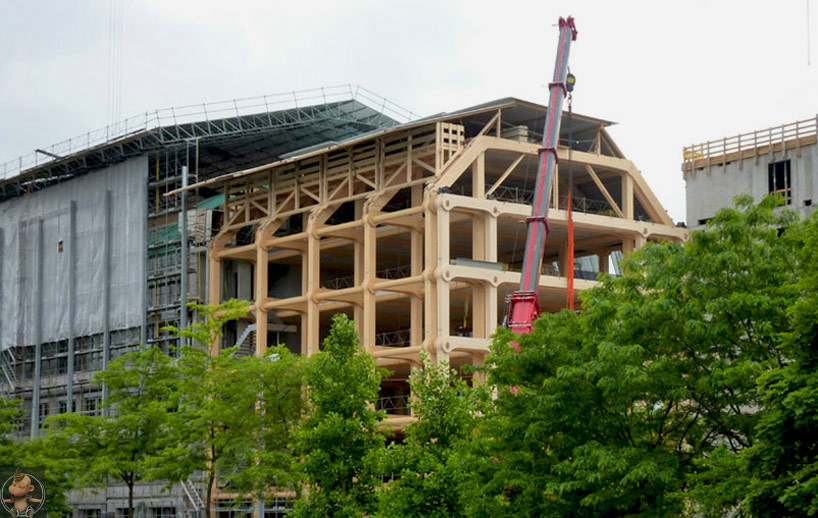 【国外建筑】日本著名建筑师 坂茂 设计了全木材框架结构的现代化大楼