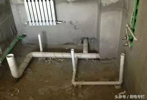 厨房排水管道敷设方式对比