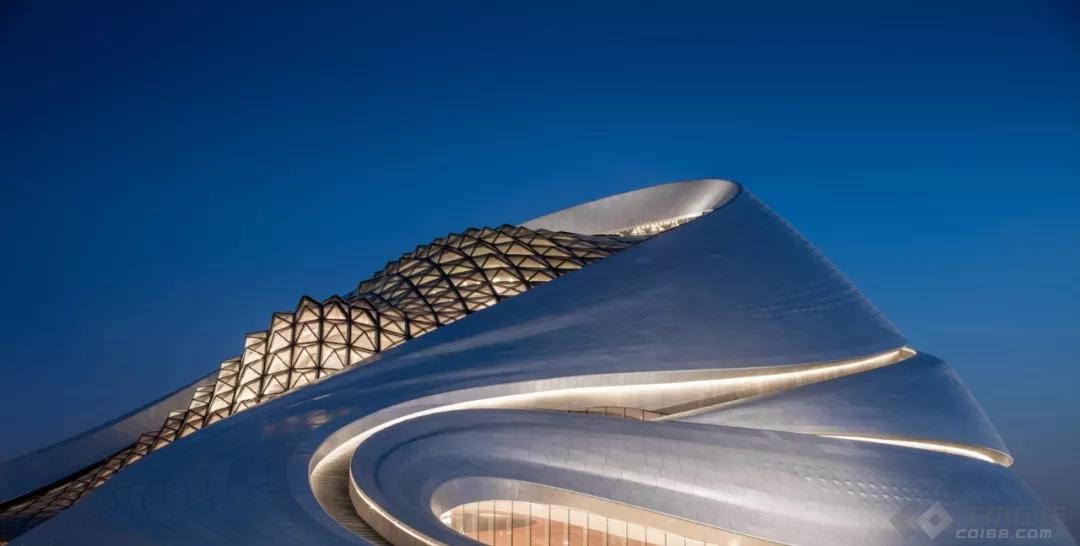 【建筑师】马岩松：我不是未来派，我是传统派