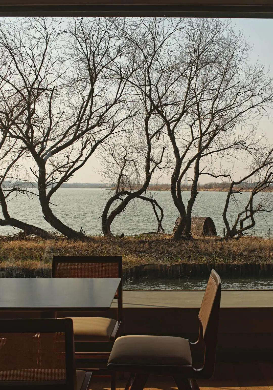 苏州太湖畔「无界」船坞酒店｜景观、室内与自然融合