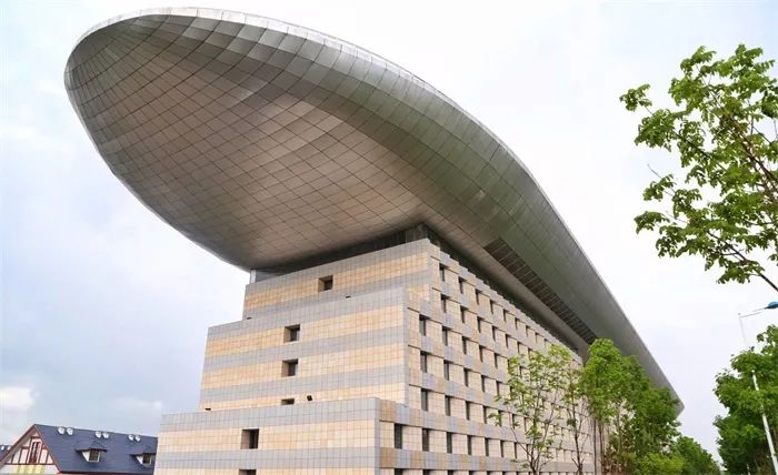 2020年中国十大丑陋建筑